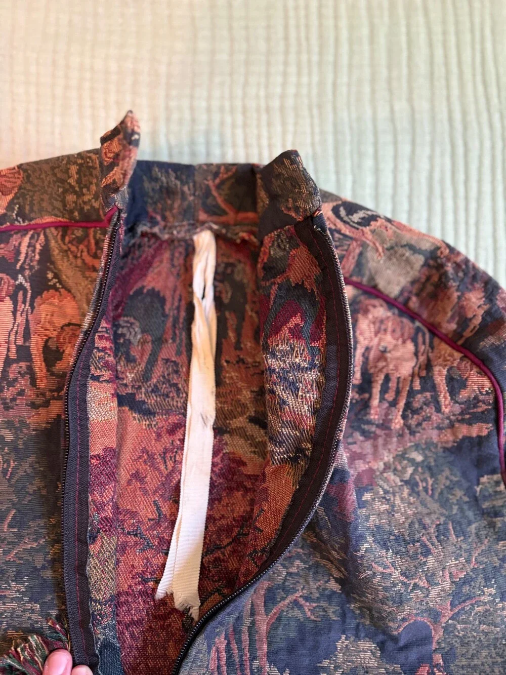 Vintage Style Tapestry Garment Bag Equestrian Horse Hunting Scene Zip Travel